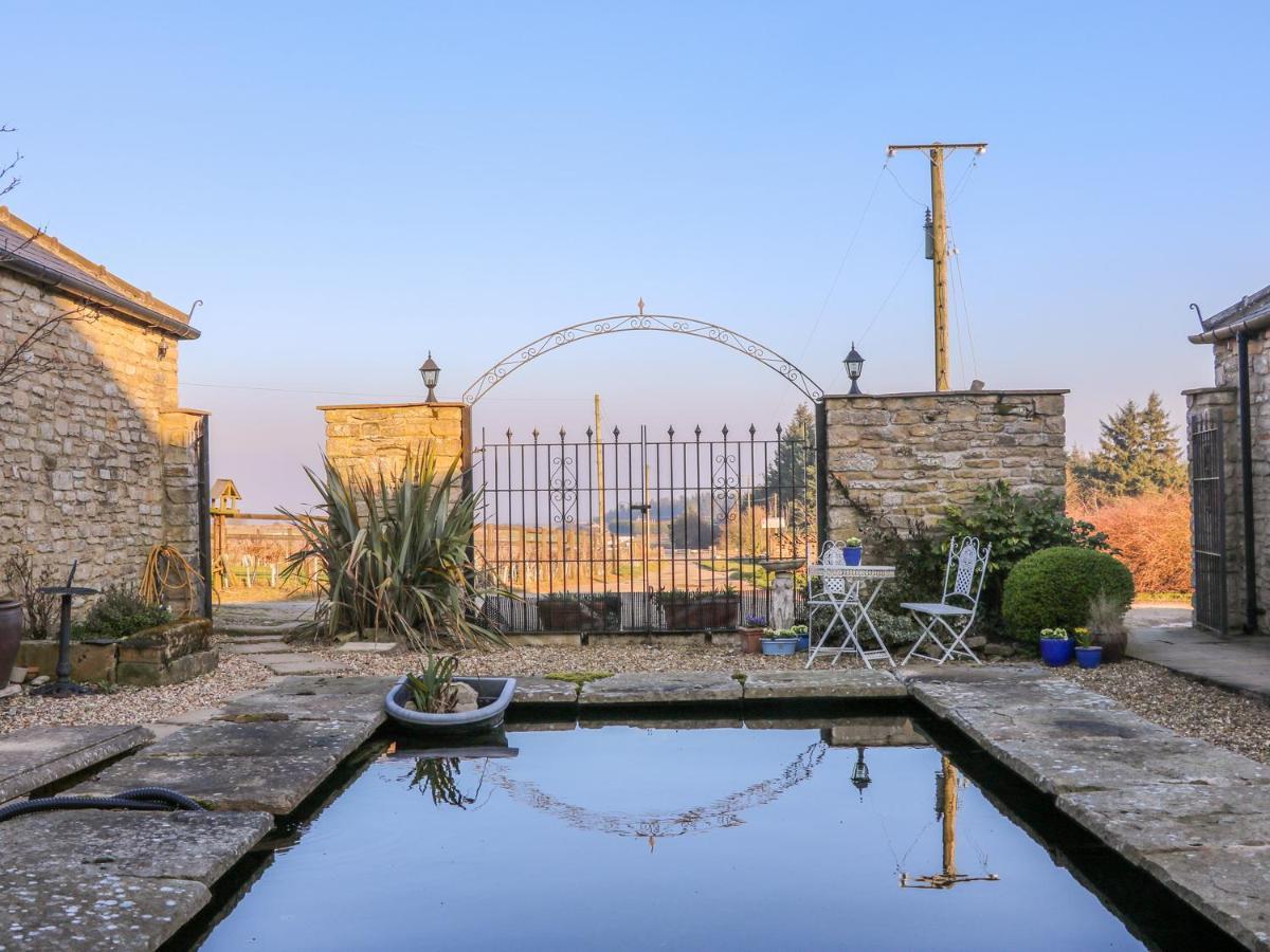 The Byre Villa Thirsk Luaran gambar